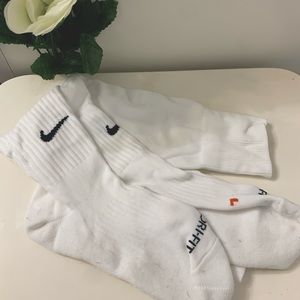 Nike Classic Knee-High Medium Soccer Sock